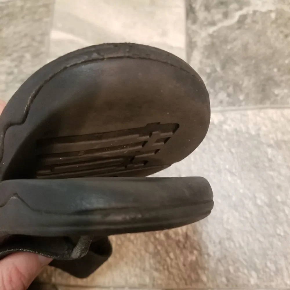 Fitflop Lulu Shimmer Black Silver Microwobbleboard Wedge Thong Sandals Woman's 8